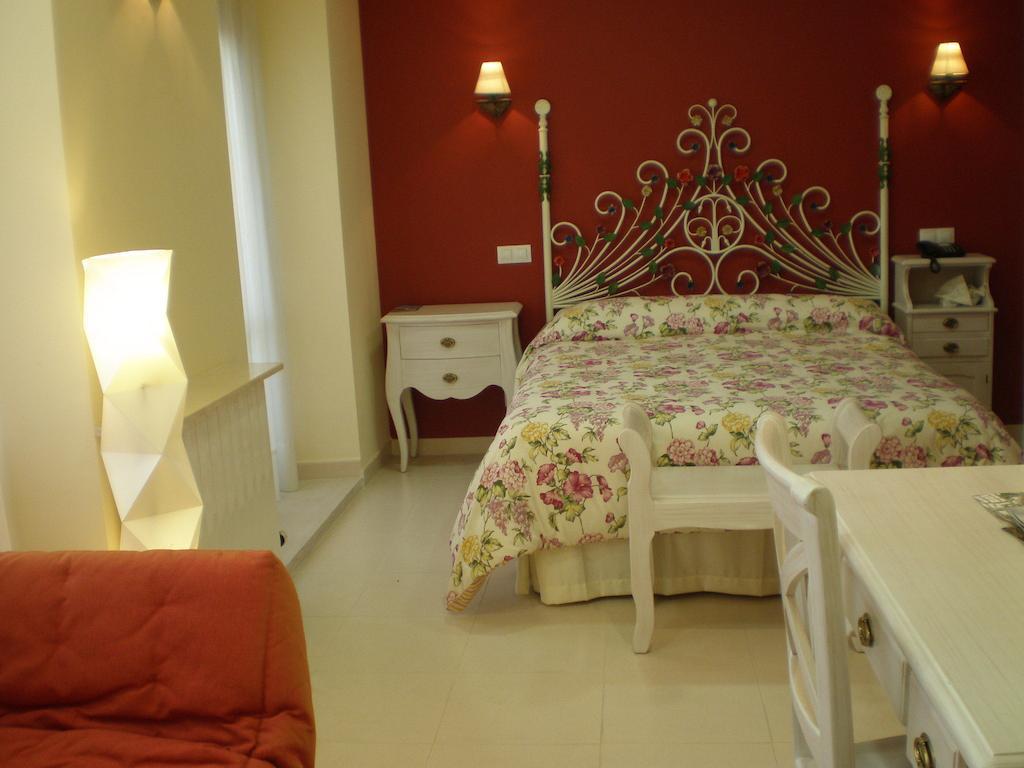 Hotel Rural La Consulta De Isar Room photo
